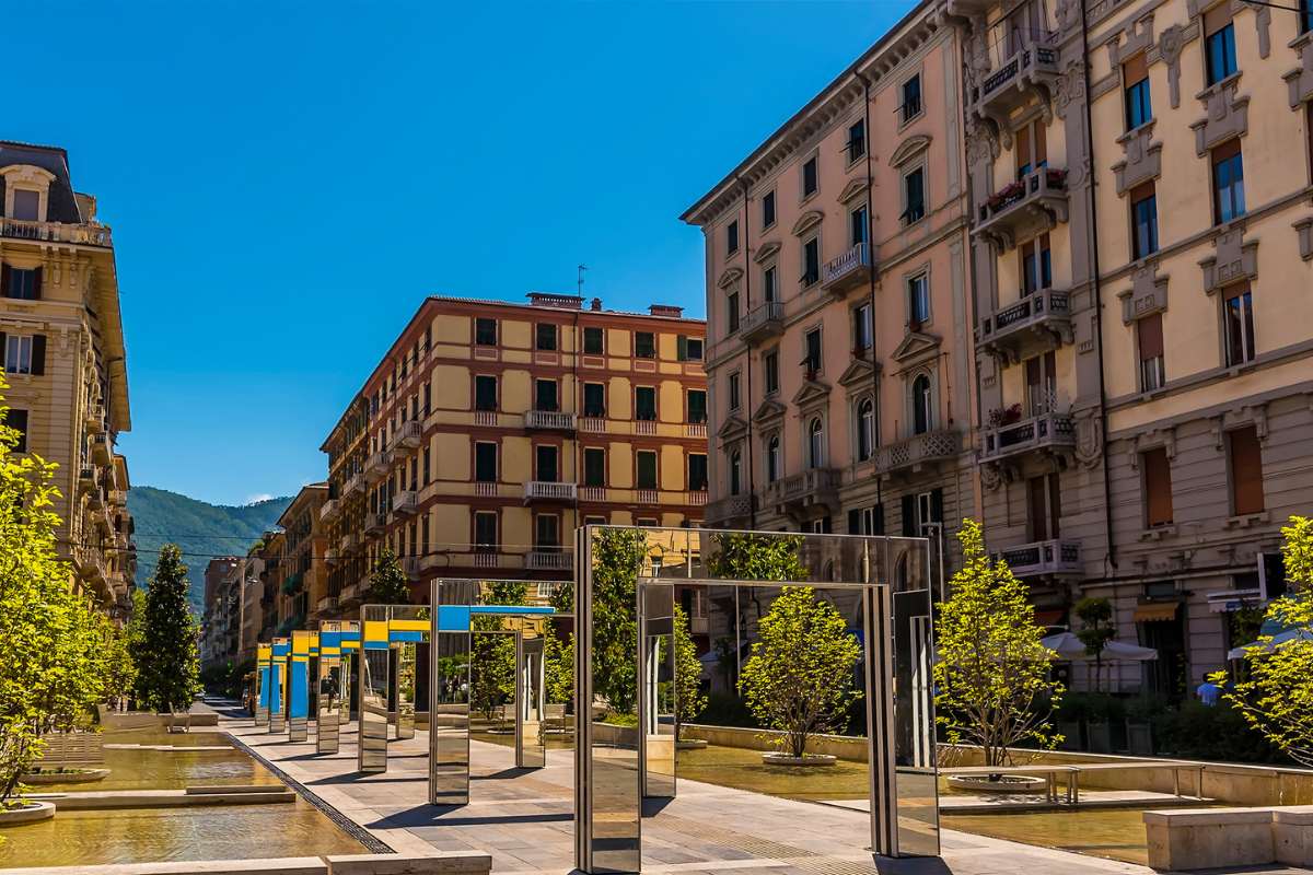 Piazza Verdi architettura contemporanea